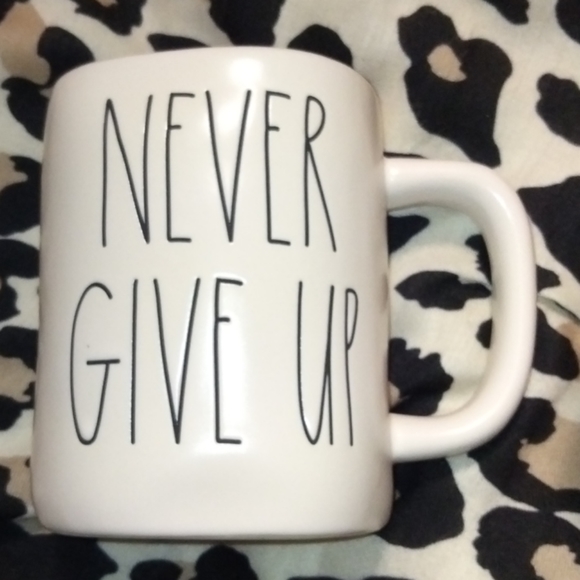 🆑Buy one Rae Dunn Big & Comfy Coffee mug, get one FREE. Highest price prevails. - Picture 5 of 6